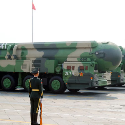 Chinese intercontinental ballistic missiles in Tiananmen Square