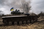 Tank with a Ukrainian flag