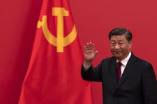 Chinese President Xi Jinping waving